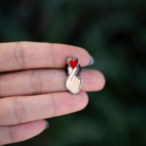 Pin Coração Coreano