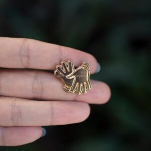 Pin Libras Dourado