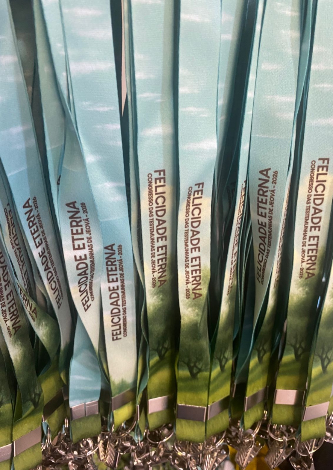 Crachá com cordão regional - Imagem 2